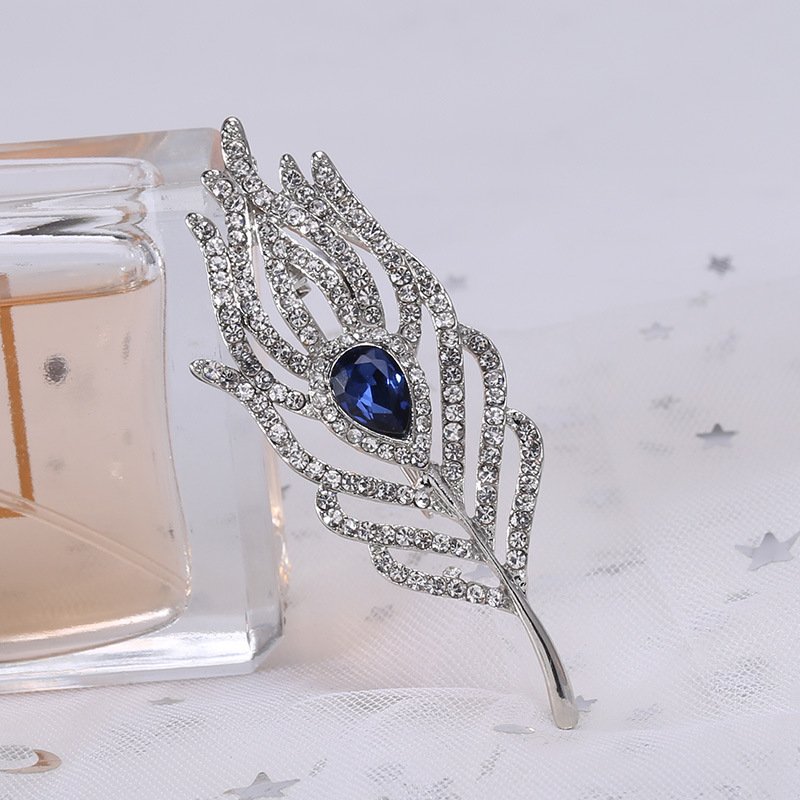 Pendant Feather Brooch Dual-purpose Pin Brooch - Image 5